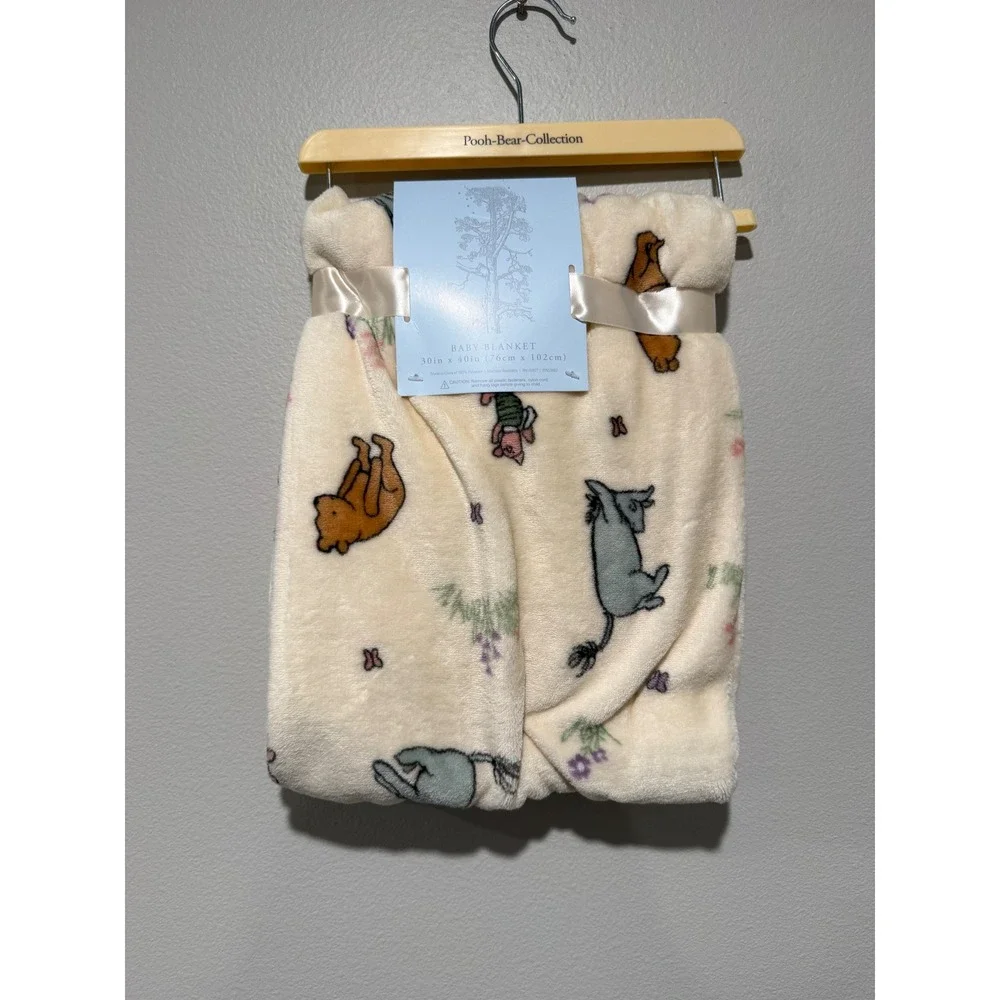 Pooh Bear Collection Classic Winnie the Pooh Baby Blanket Cream Fleece 30x40 NEW